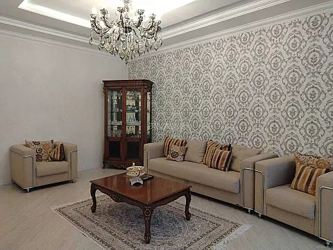 Satılır 5 otaqlı həyət evi 215 m²
