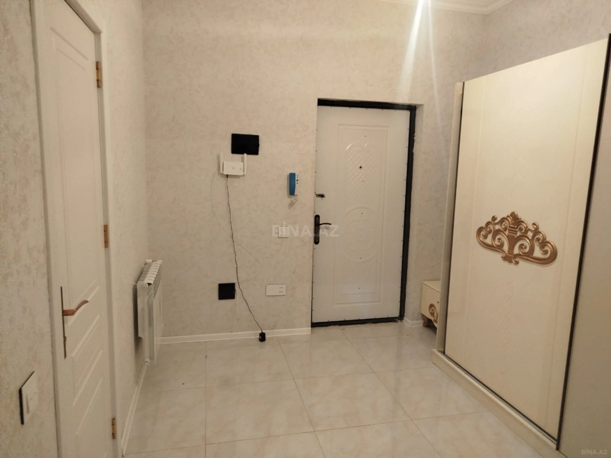 Kirayə verilir 2 otaqlı mənzil 60 m²