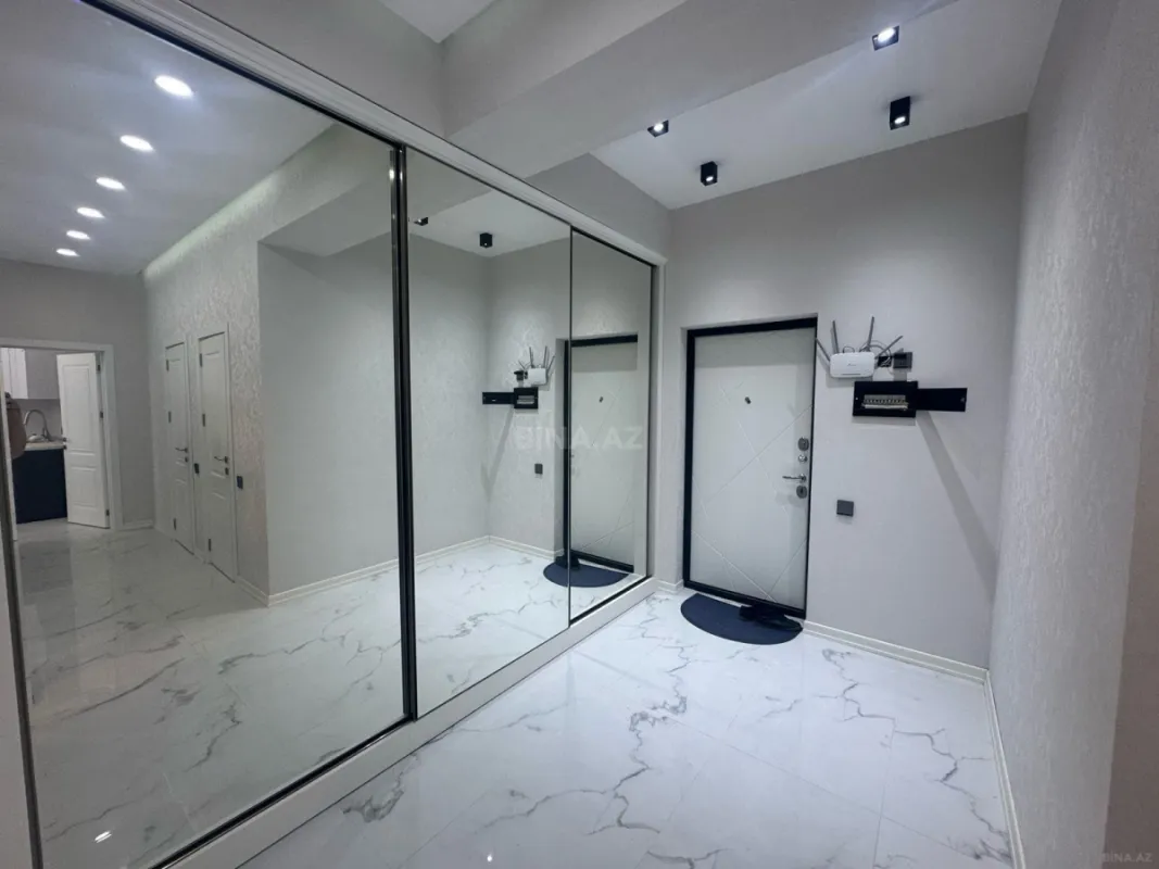 Kirayə verilir 2 otaqlı mənzil 85 m²