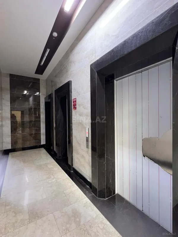 Satılır 3 otaqlı mənzil 153 m²