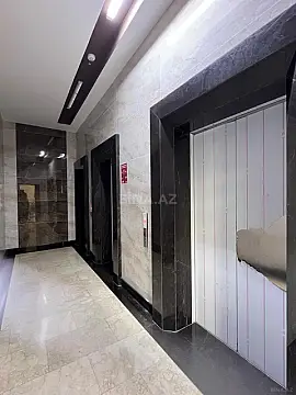 Satılır 3 otaqlı mənzil 153 m²