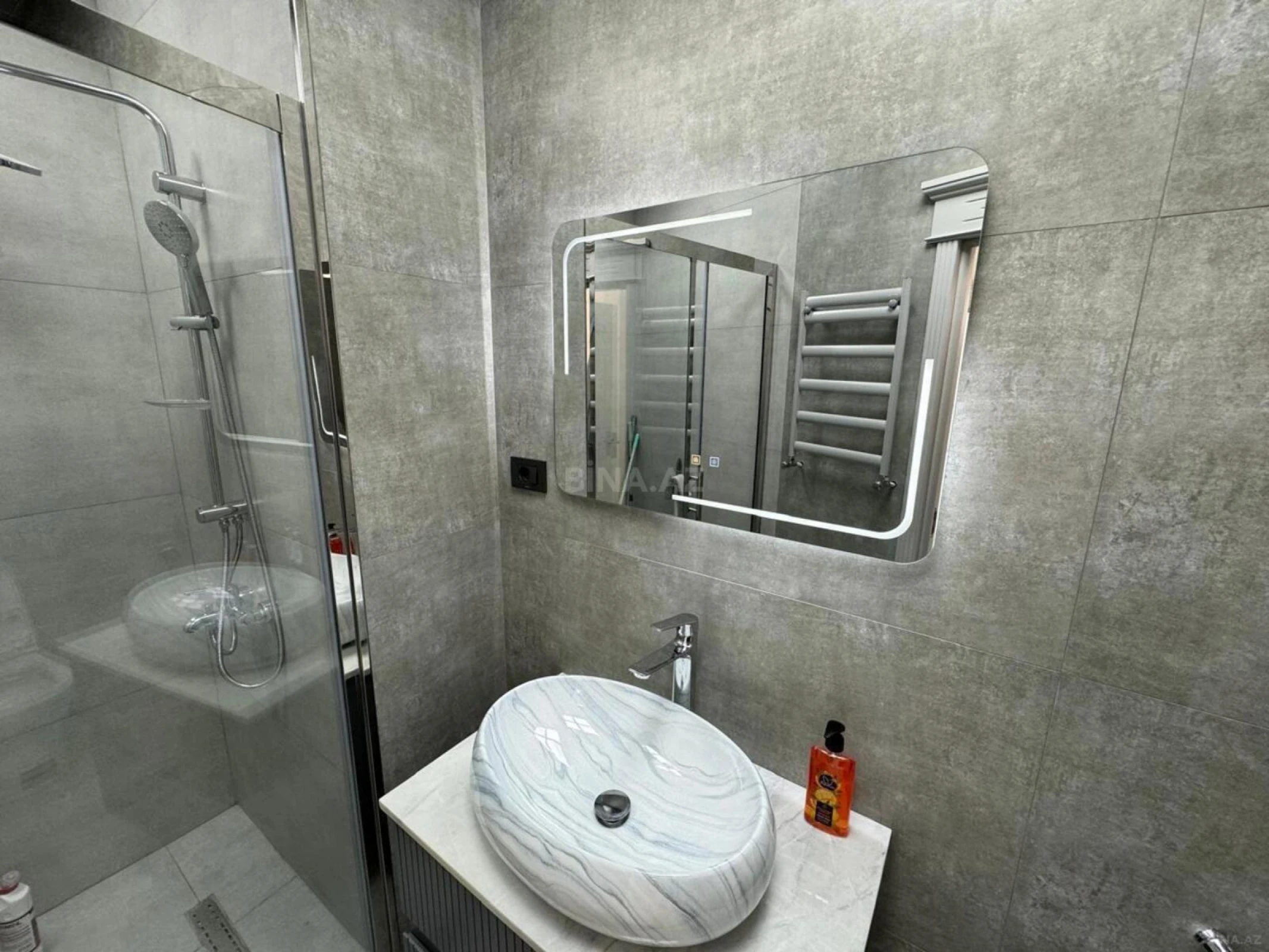 Satılır 3 otaqlı mənzil 112 m²