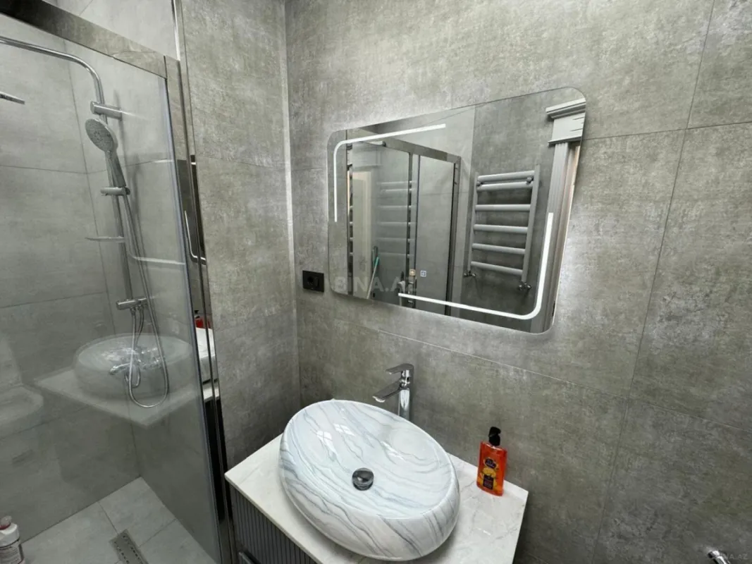 Satılır 3 otaqlı mənzil 112 m²