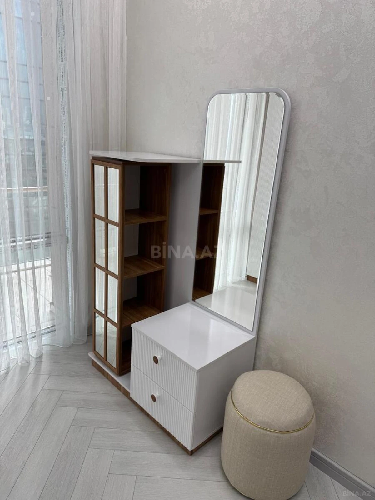 Satılır 3 otaqlı mənzil 112 m²