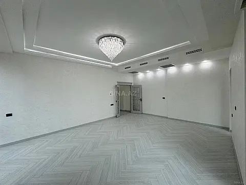 Satılır 3 otaqlı mənzil 112 m²
