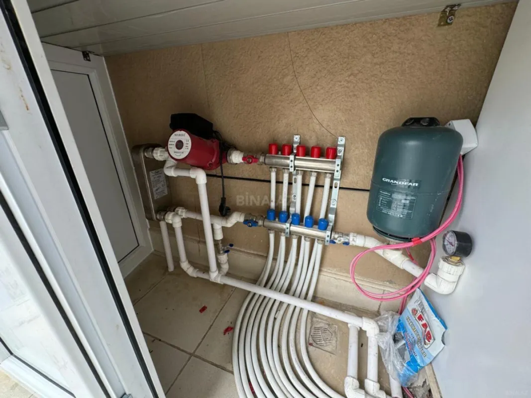 Satılır 3 otaqlı mənzil 112 m²