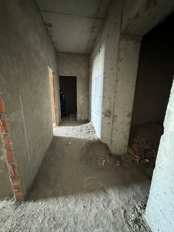 Satılır 2 otaqlı mənzil 74 m²