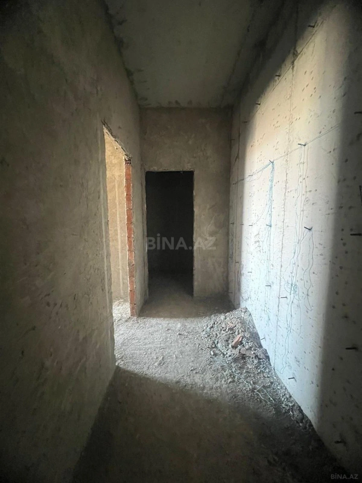 Satılır 2 otaqlı mənzil 74 m²