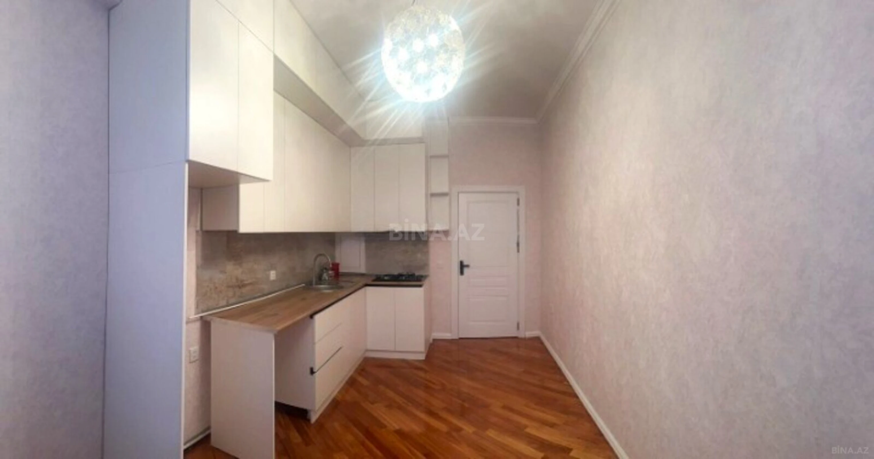 Satılır 2 otaqlı mənzil 90 m²