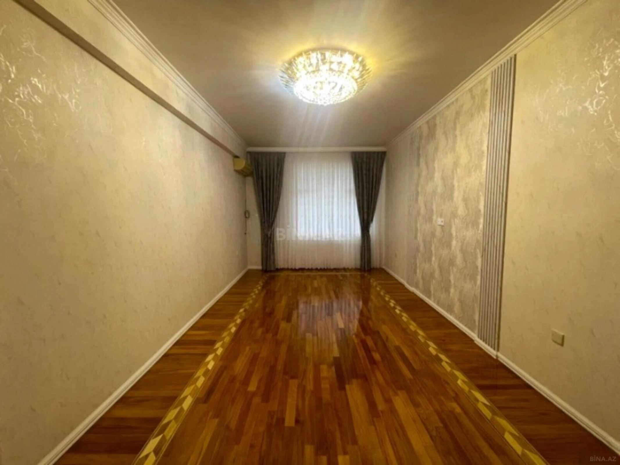 Satılır 2 otaqlı mənzil 90 m²