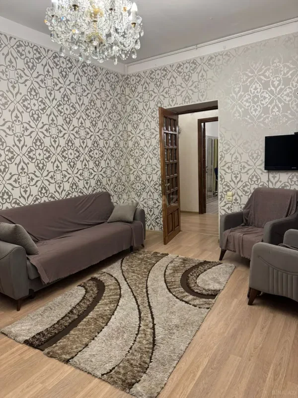 Kirayə verilir 2 otaqlı mənzil 76 m²