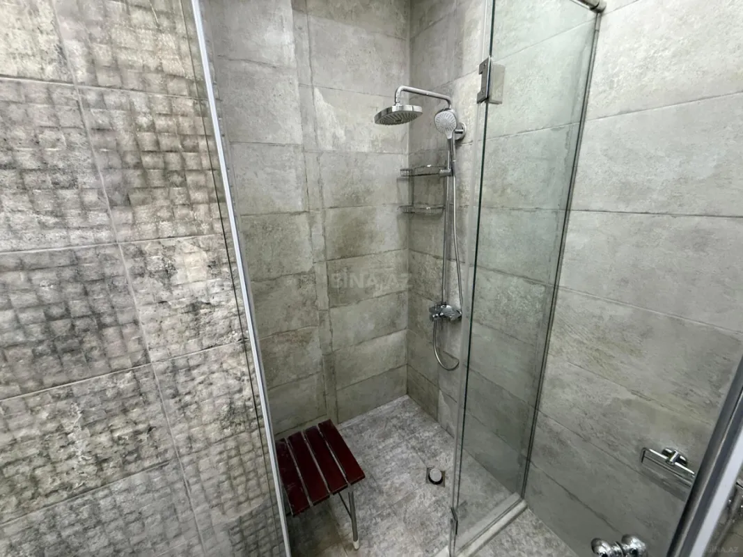 Kirayə verilir 4 otaqlı mənzil 190 m²