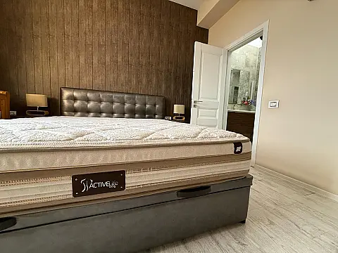 Kirayə verilir 4 otaqlı mənzil 190 m²