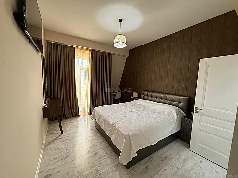 Kirayə verilir 4 otaqlı mənzil 190 m²