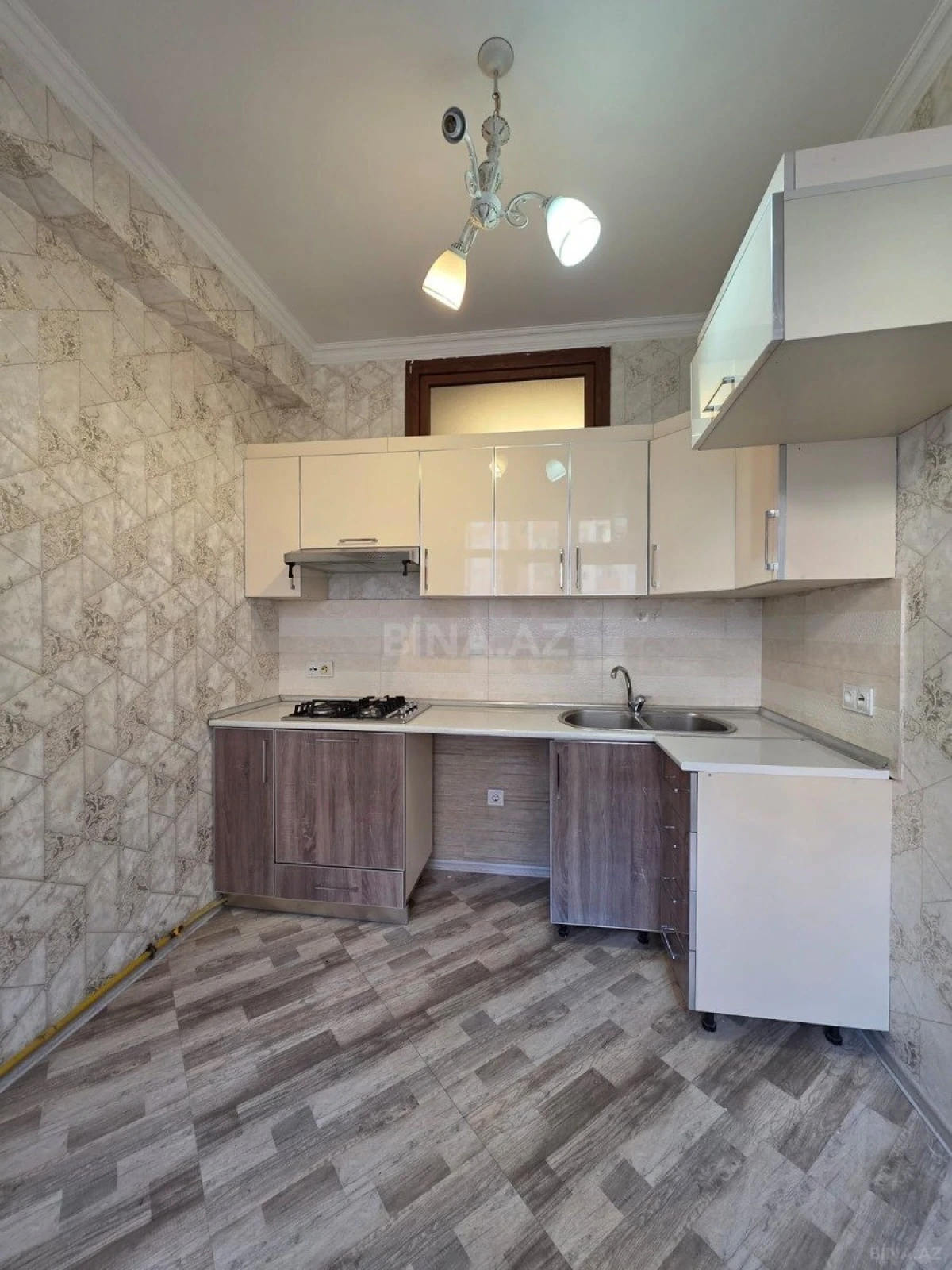 Satılır 2 otaqlı mənzil 55 m²
