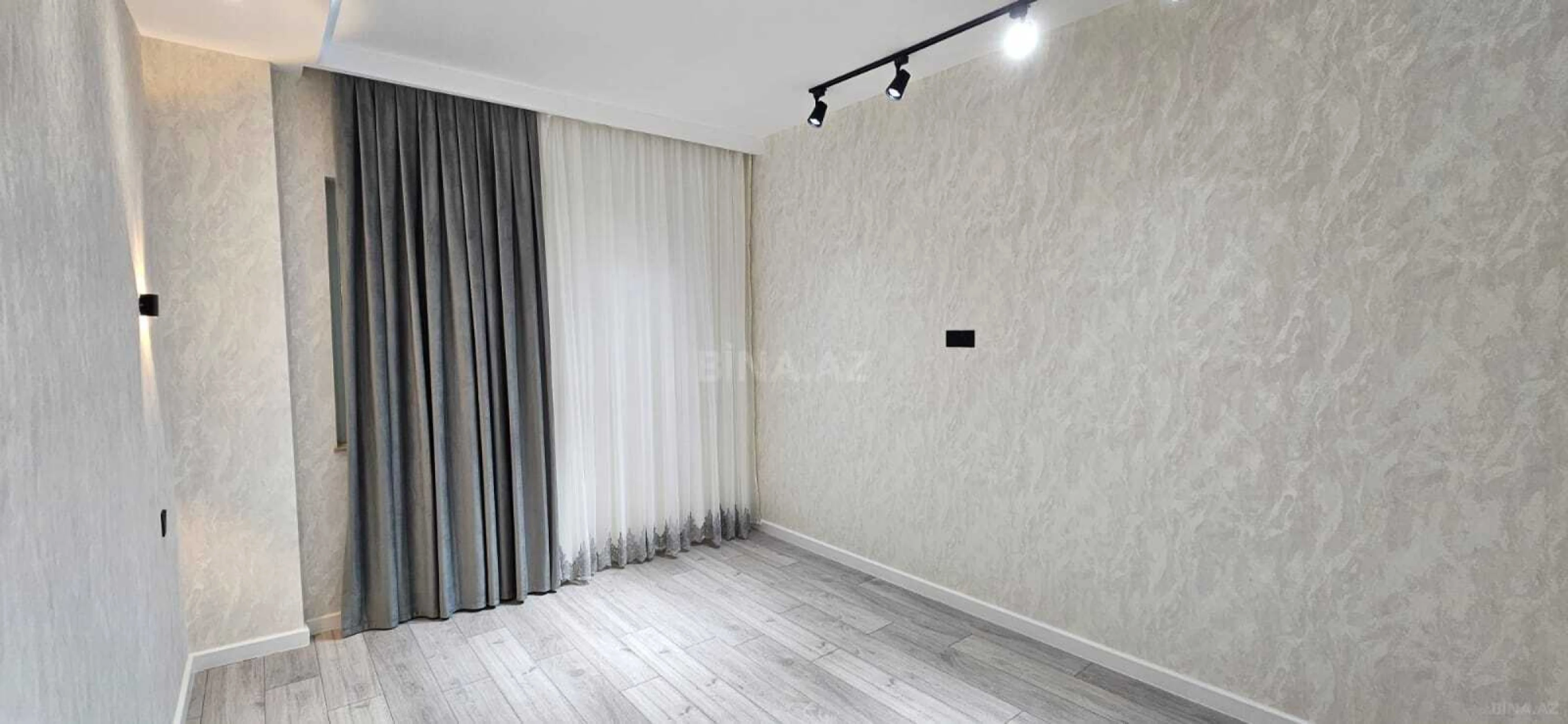 Satılır 3 otaqlı mənzil 75 m²