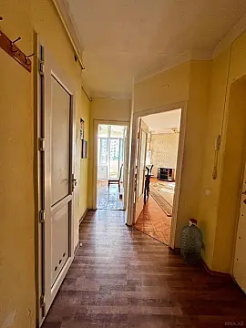 Satılır 3 otaqlı mənzil 70.7 m²