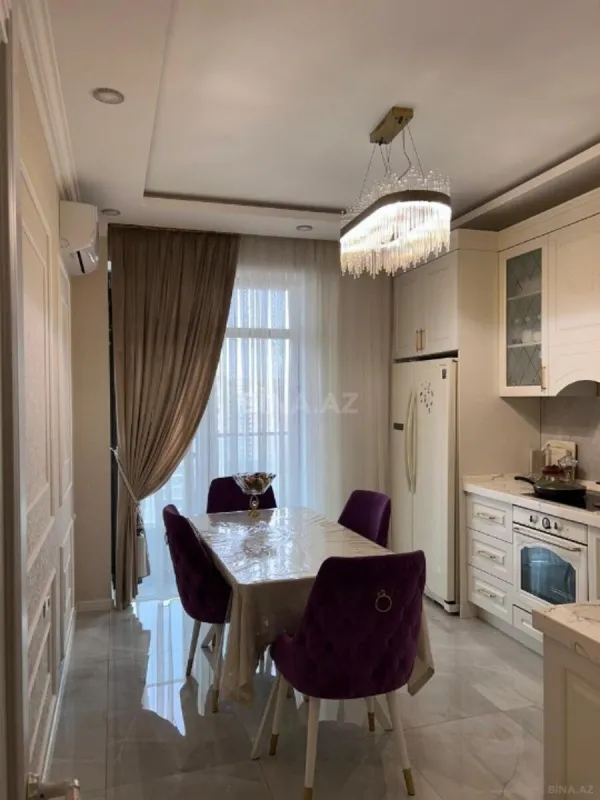 Satılır 3 otaqlı mənzil 150 m²