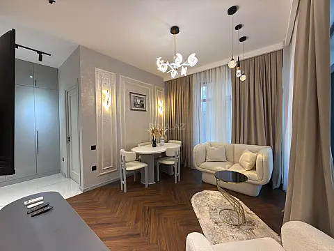 Satılır 2 otaqlı mənzil 60 m²