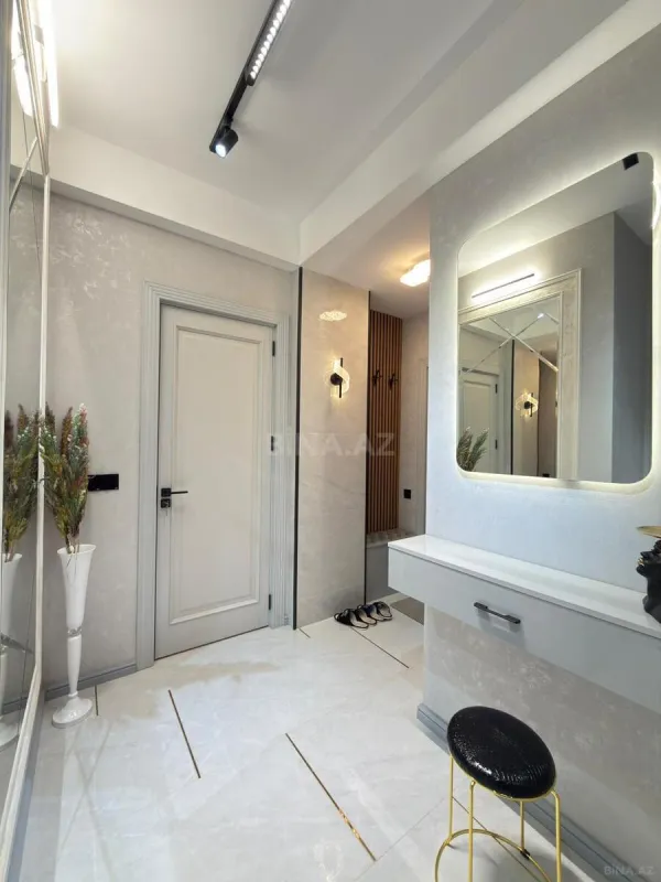 Satılır 2 otaqlı mənzil 60 m²