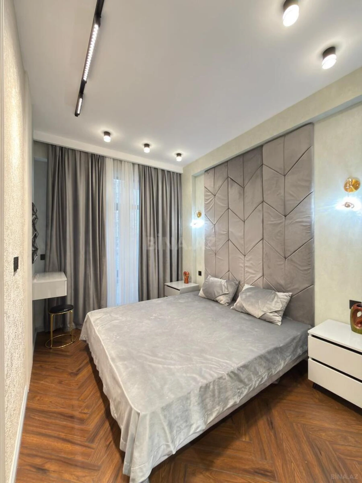 Satılır 2 otaqlı mənzil 60 m²