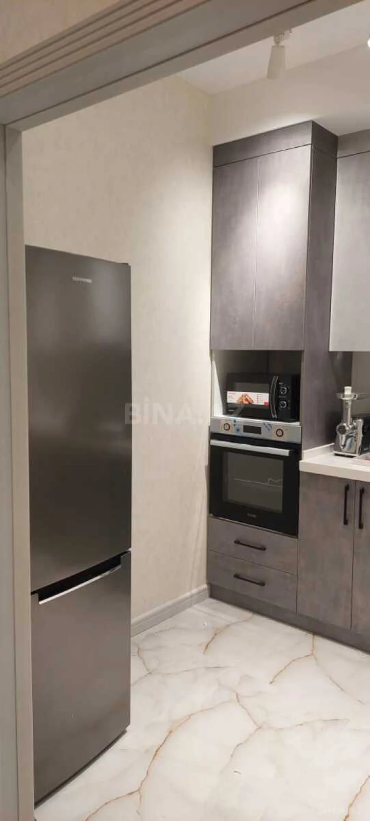 Kirayə verilir 2 otaqlı mənzil 90 m²