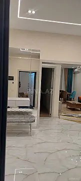 Kirayə verilir 2 otaqlı mənzil 90 m²