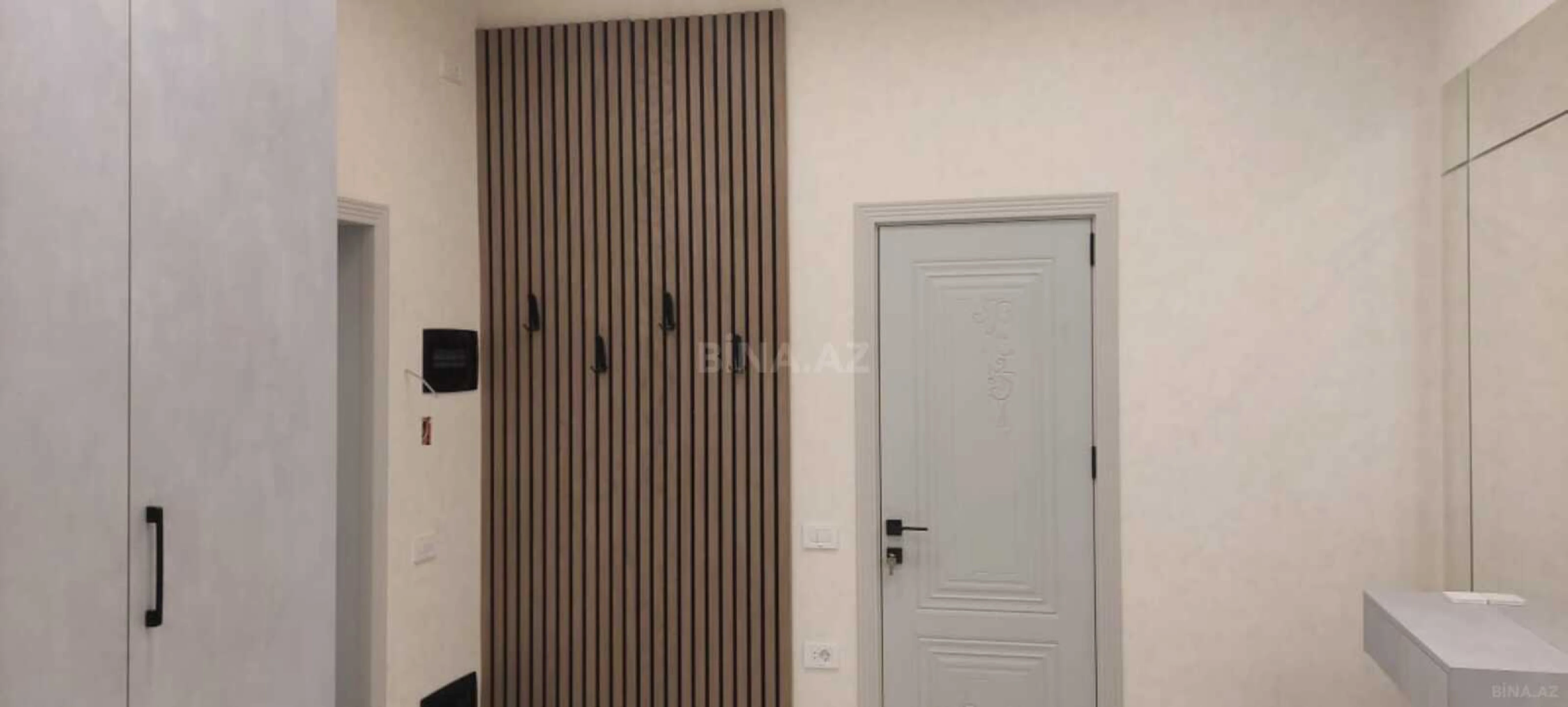 Kirayə verilir 2 otaqlı mənzil 90 m²