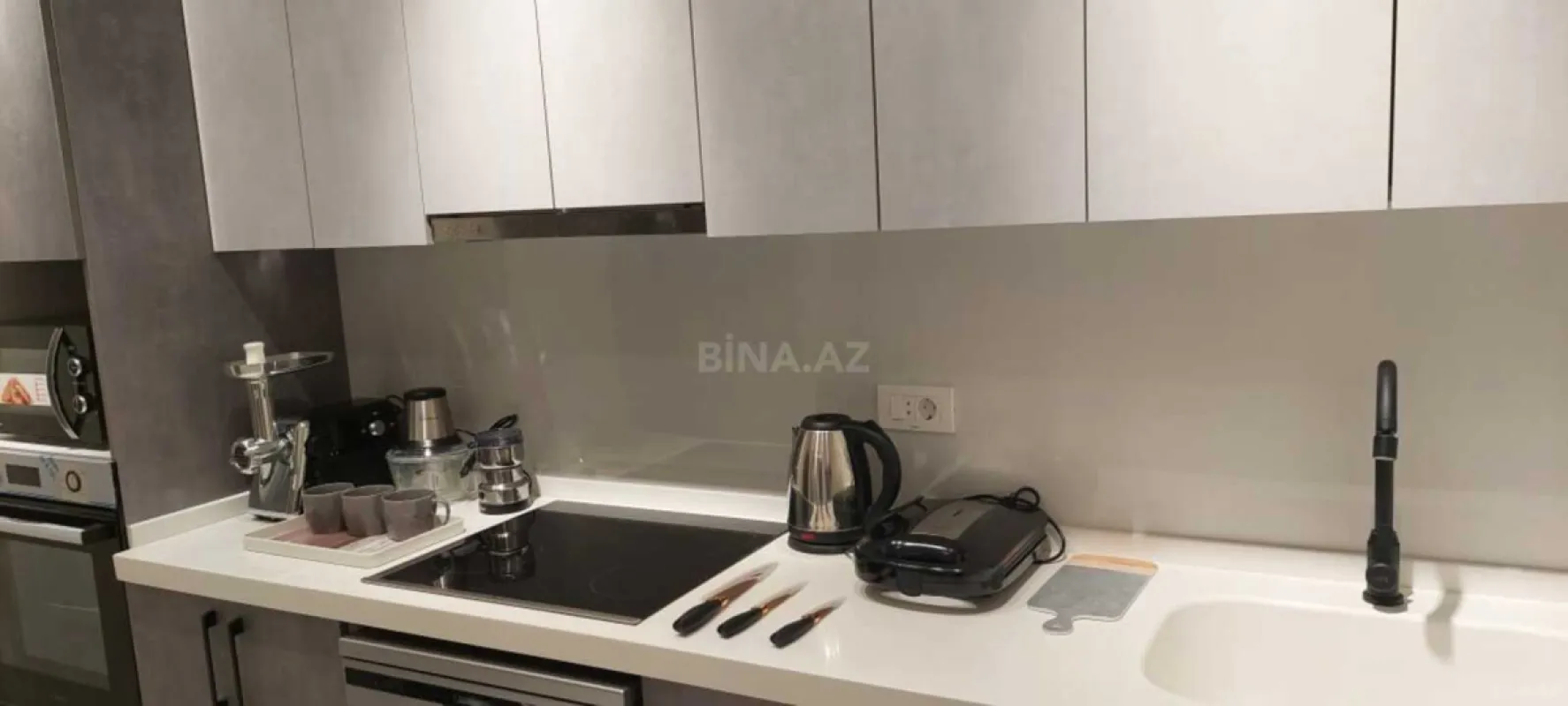 Kirayə verilir 2 otaqlı mənzil 90 m²