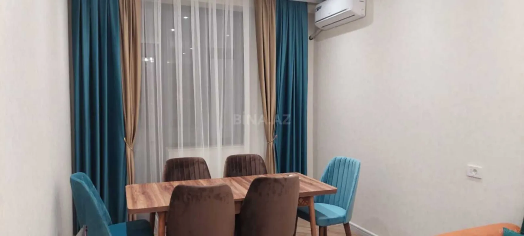 Kirayə verilir 2 otaqlı mənzil 90 m²