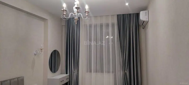 Kirayə verilir 2 otaqlı mənzil 90 m²