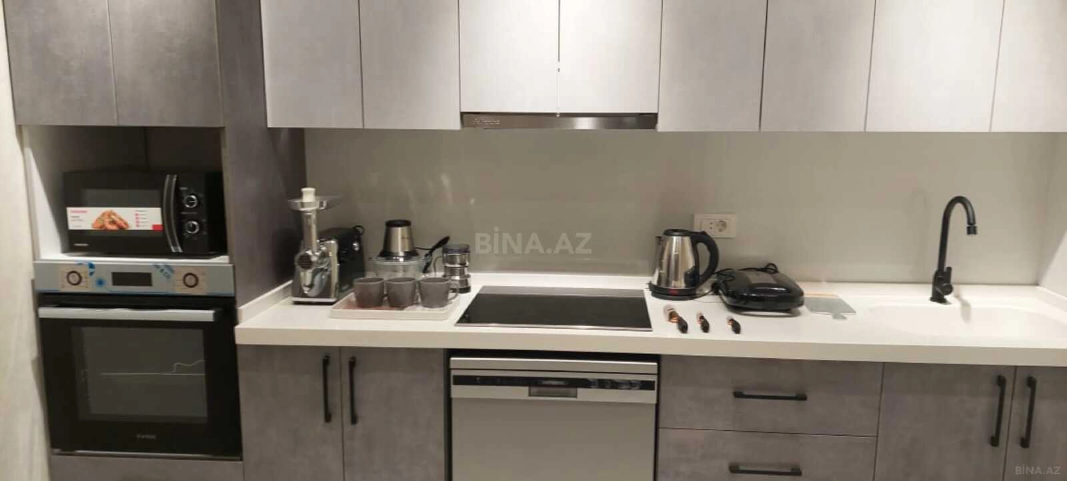 Kirayə verilir 2 otaqlı mənzil 90 m²