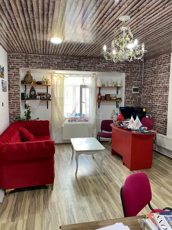 Kirayə verilir obyekt 350 m²