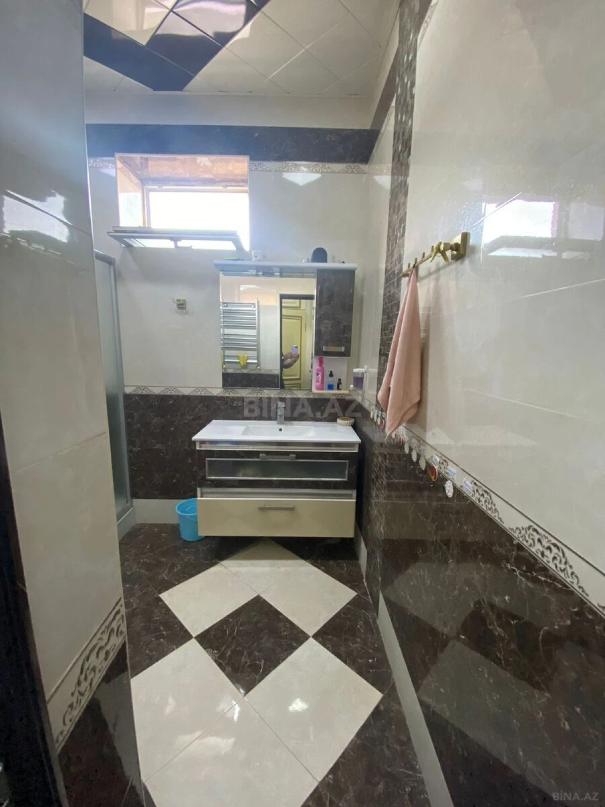 Kirayə verilir obyekt 350 m²