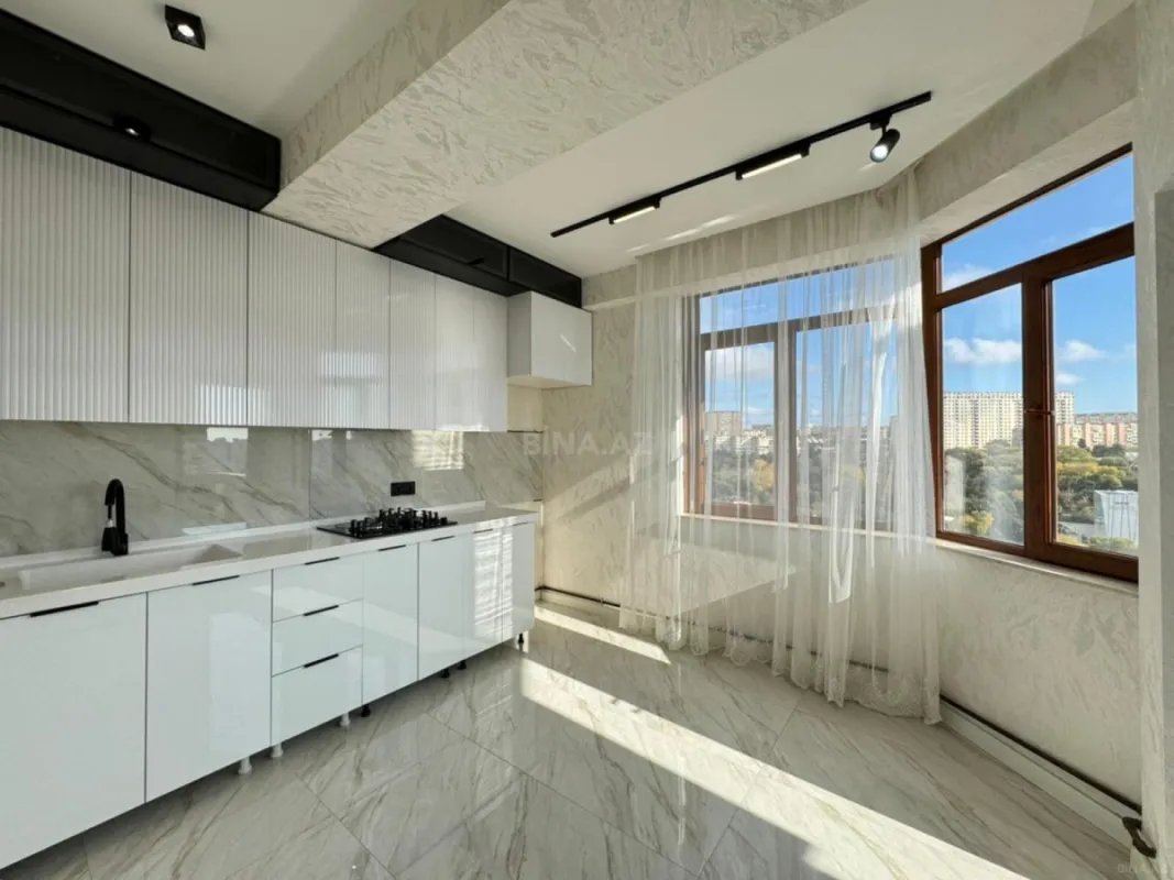Satılır 3 otaqlı mənzil 115 m²