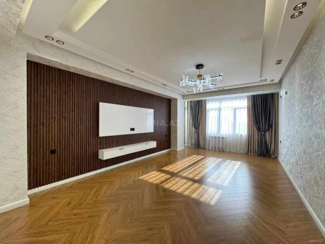 Satılır 3 otaqlı mənzil 115 m²