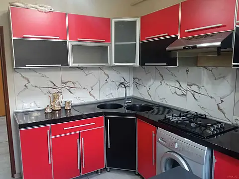 Kirayə verilir 3 otaqlı mənzil 80 m²