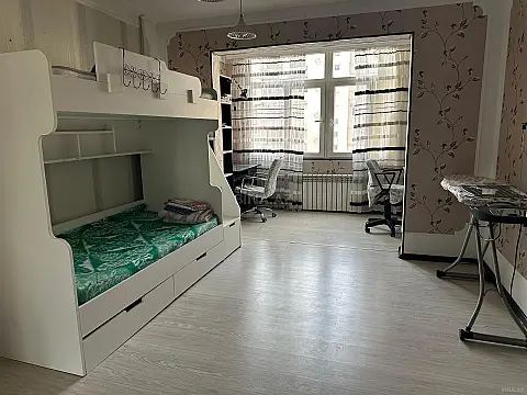 Kirayə verilir 3 otaqlı mənzil 91 m²