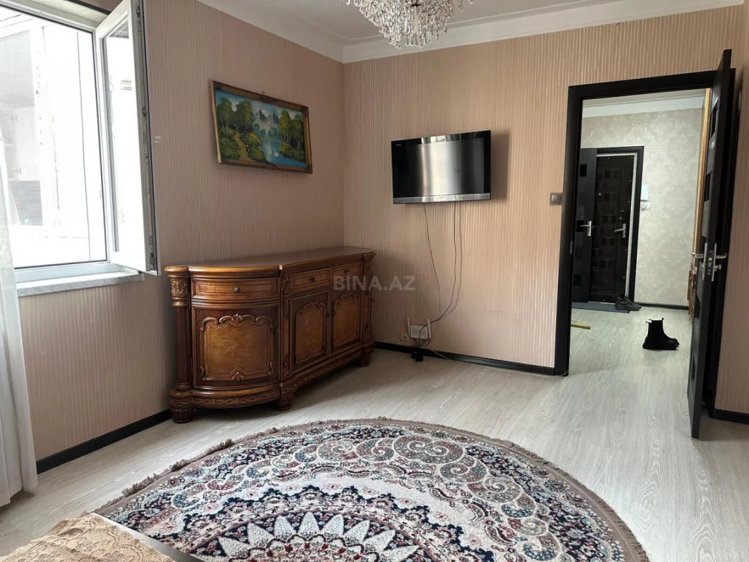 Kirayə verilir 3 otaqlı mənzil 91 m²