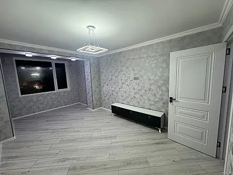 Satılır 2 otaqlı mənzil 59 m²