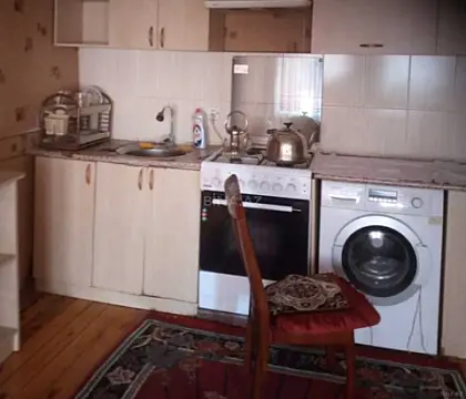 Satılır 4 otaqlı həyət evi 165 m²