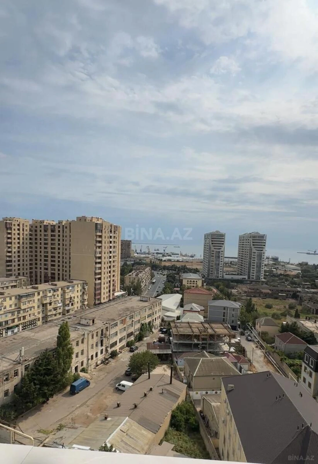 Satılır 2 otaqlı mənzil 65 m²