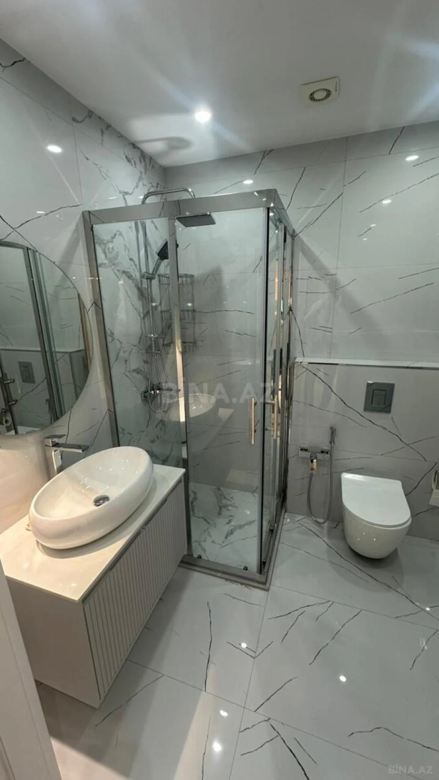 Satılır 2 otaqlı mənzil 65 m²