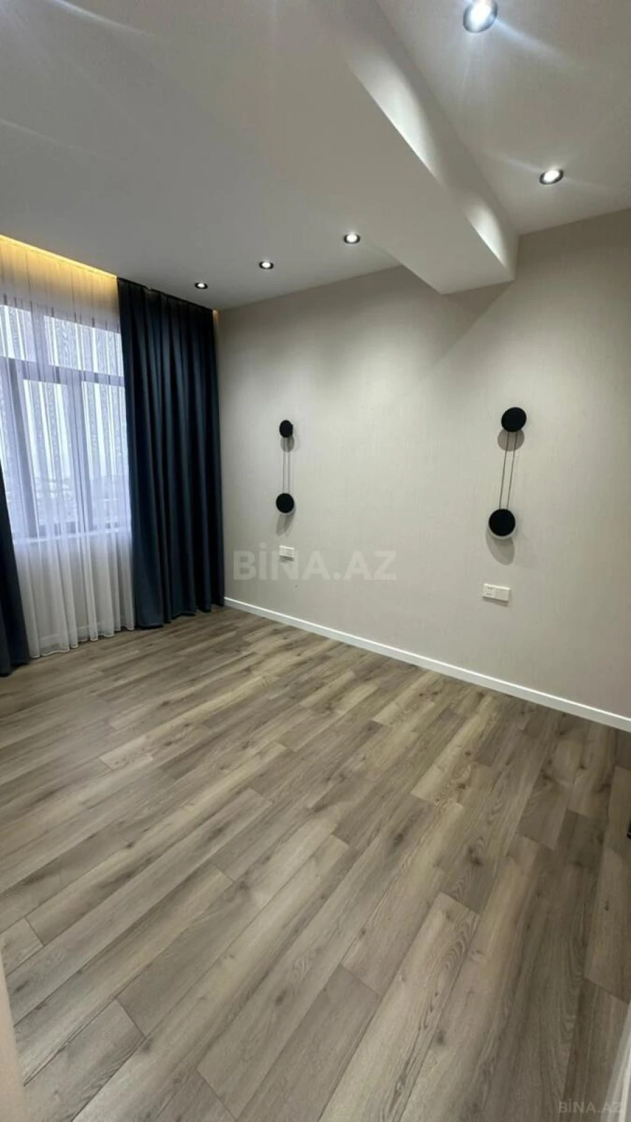 Satılır 2 otaqlı mənzil 65 m²
