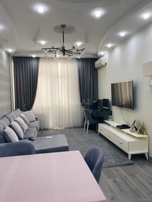 Satılır 2 otaqlı mənzil 61 m²