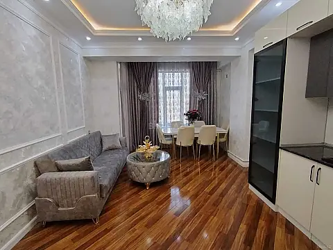 Satılır 3 otaqlı mənzil 80 m² — Bakı, İnşaatçılar 3 otaq 80.00 m²