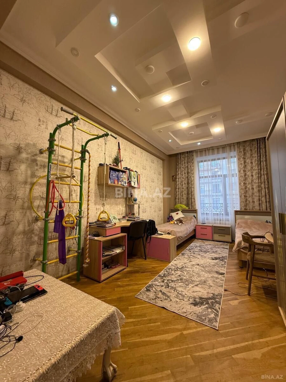 Satılır 3 otaqlı mənzil 125 m²