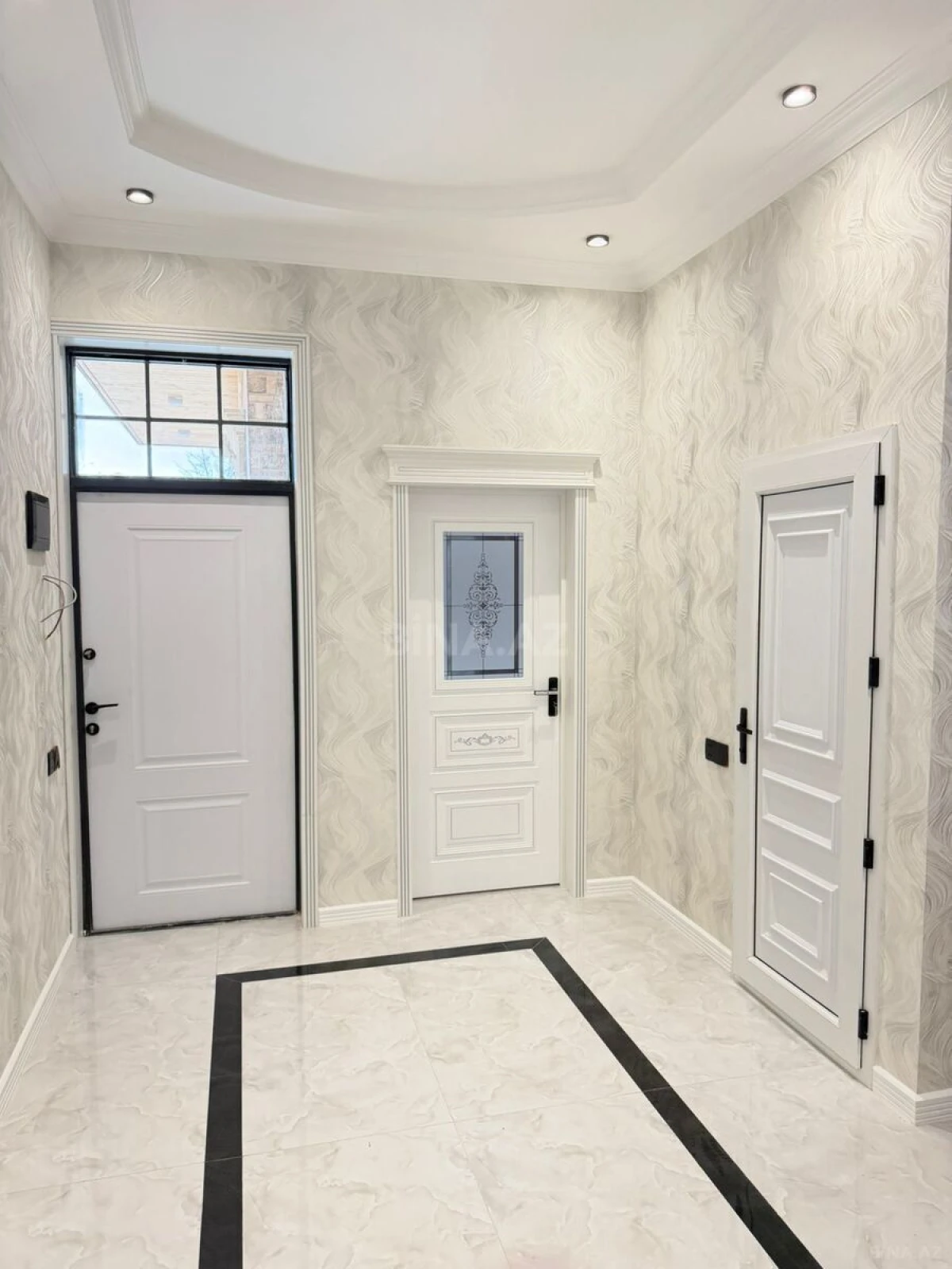 Satılır 7 otaqlı həyət evi 235 m²