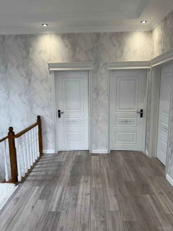 Satılır 7 otaqlı həyət evi 235 m²