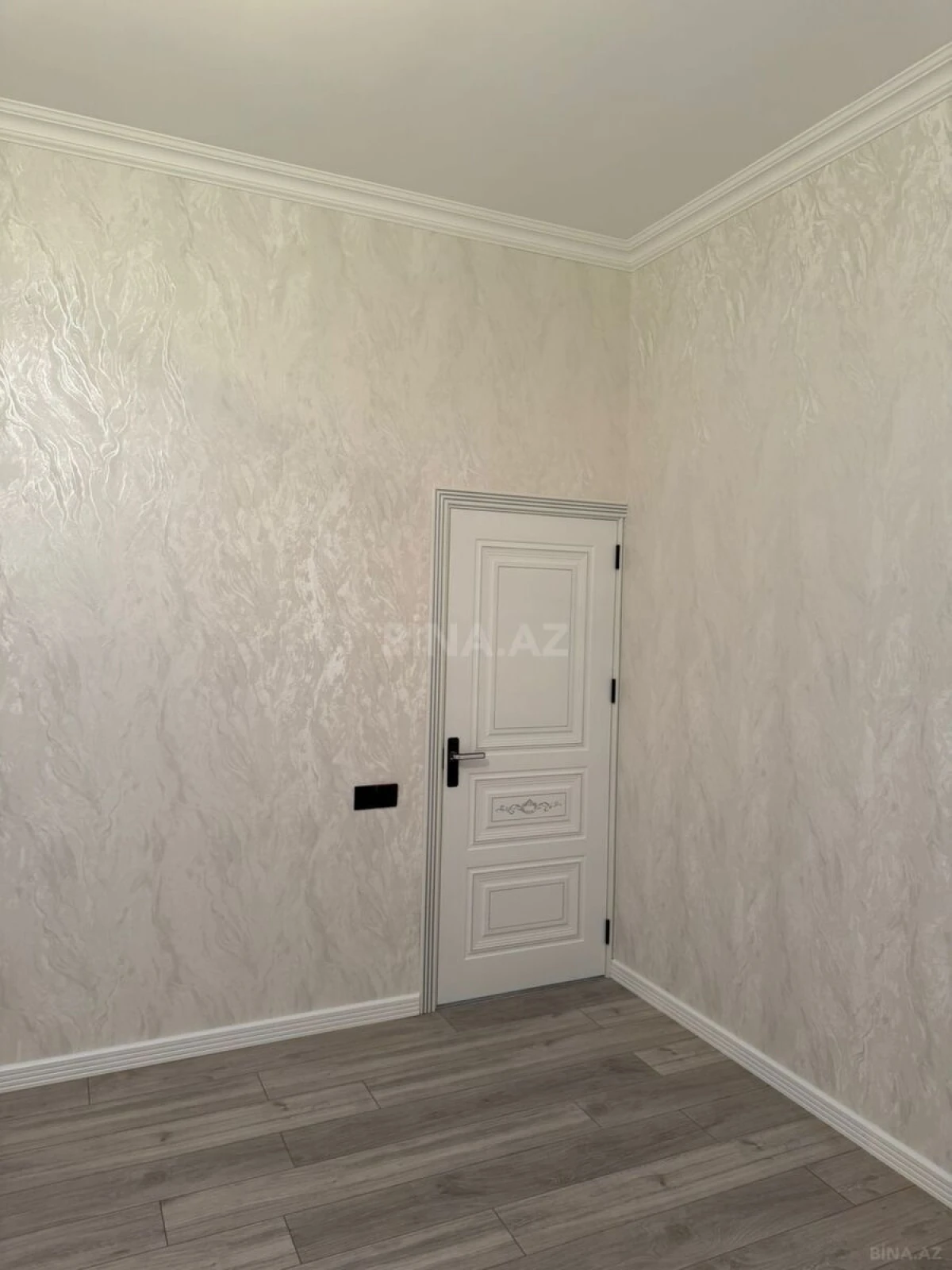 Satılır 7 otaqlı həyət evi 235 m²